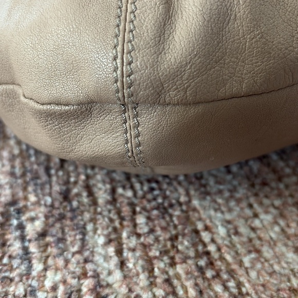 Salvatore Ferragamo Shoulder Bag - Picture 6 of 8